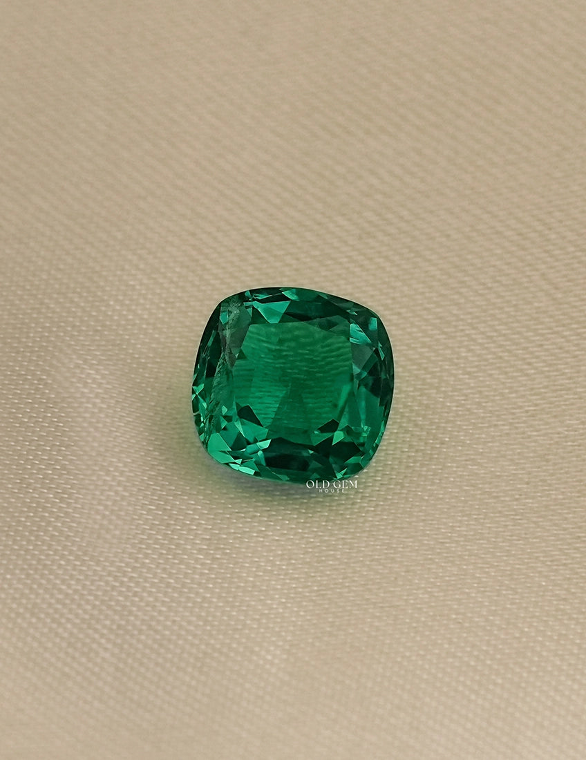 Green Emerald Cushion Cut Loose Gemstone Gemstone