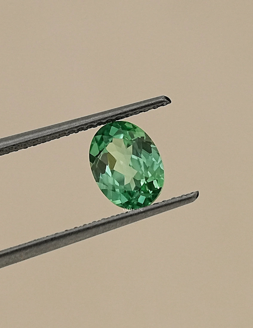 Oval Cut Green Sapphire Loose Gemstone Gemstone