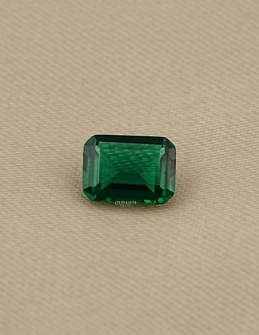 Green Emerald Cut Loose Gemstone Gemstone
