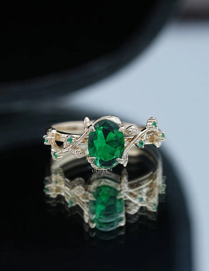 Vintage Leaf Art Deco Green Oval Gemstone Accent Ring Engagement Ring