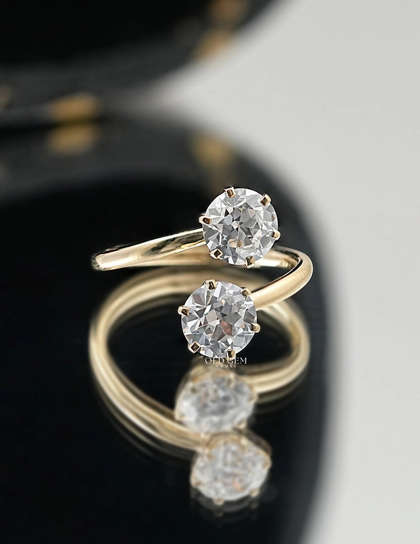 Old European Round Cut Bypass Toi Et Moi Ring-Art Deco
