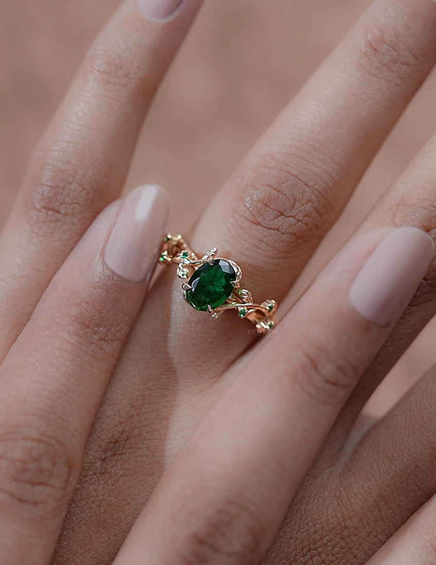 Vintage Leaf Art Deco Green Oval Gemstone Accent Ring Engagement Ring