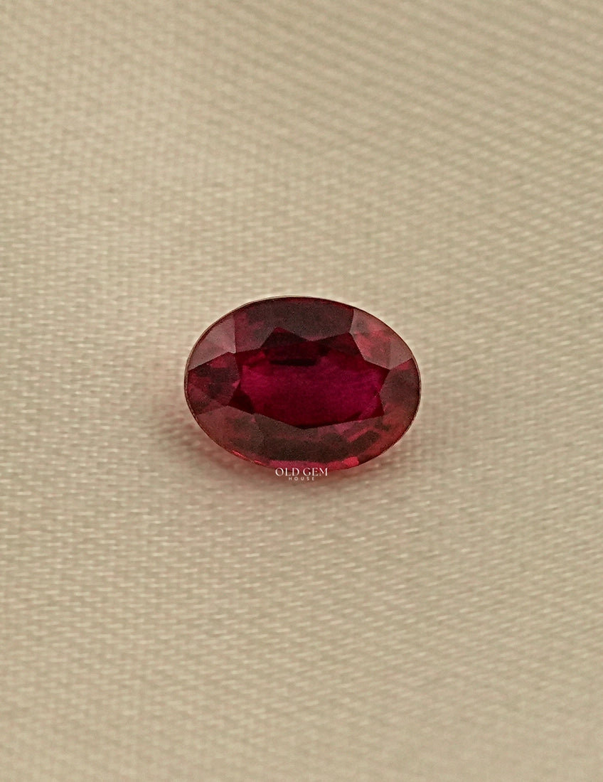 Pigeon Blood Ruby Oval Cut Lab Loose Diamond