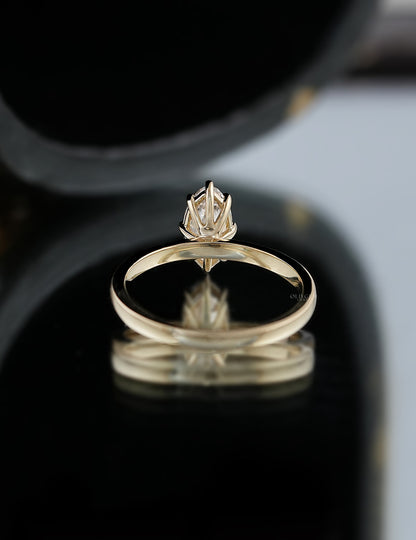 Old Mine Moval Solitaire Ring