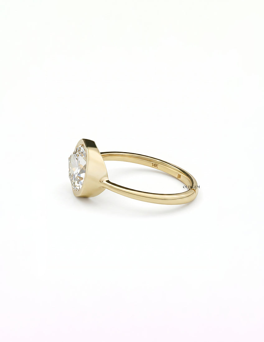 3 CT Soft Faceted Oval Solo Diamond Border Set Ring Engagement Ring