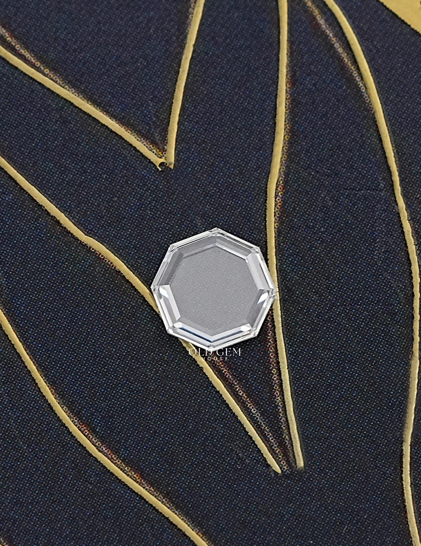 Portrait Octagon Loose Lab Diamond